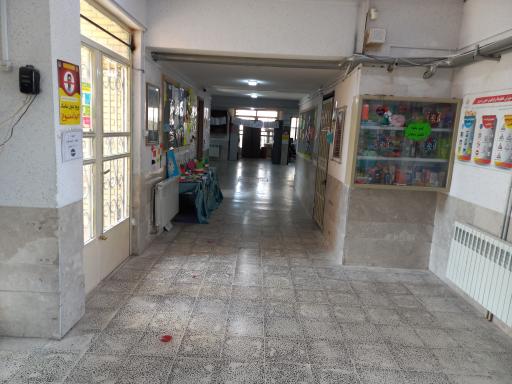 عکس آموزشگاه دانش آموزان با نیازهای ویژه گلشن