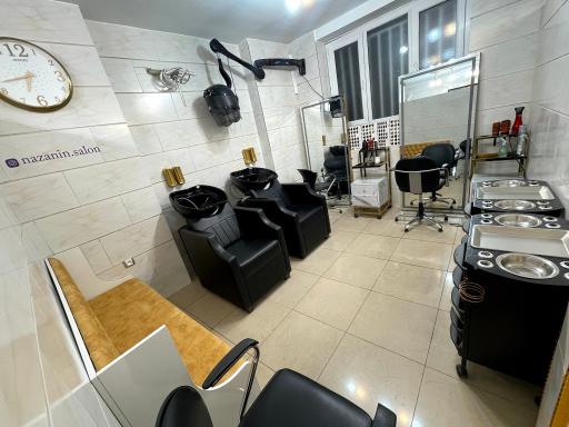 عکس آرایشگاه نازنین