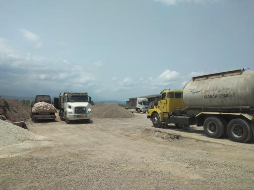 عکس مصالح ساختمانی و فرآورده های بتنی اقبالی آمل 