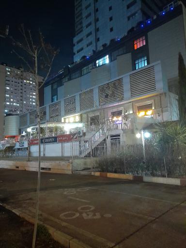 عکس مرکز خرید طوبی