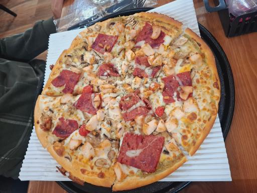 عکس پیتزا فرنو