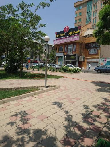 عکس مرکز خرید طوبی