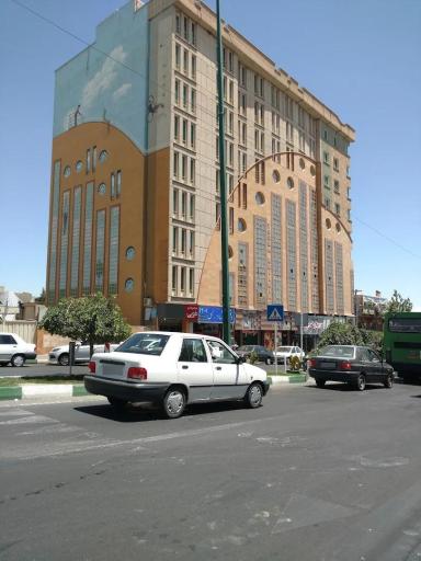 عکس مرکز خرید طوبی