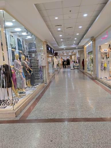 عکس مرکز خرید طوبی