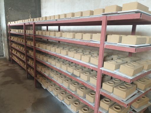 عکس کارگاه تولیدی آجر و بلوک پازلی حدادیان