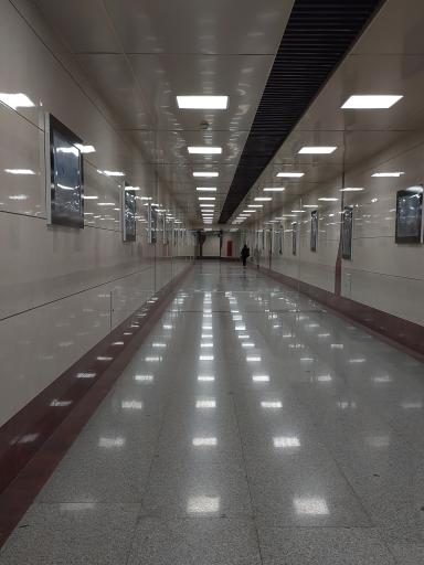 عکس ورودی ایستگاه مترو شهید کاوه