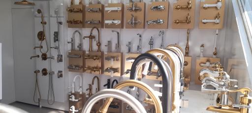 عکس تجهیزات آشپزخانه و بهداشتی لوتوس 