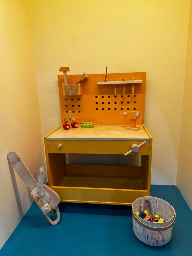 عکس خانه بازی و خلاقیت ناروال