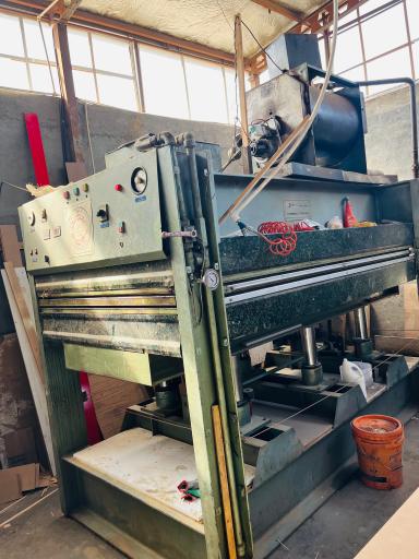 عکس بازرگانی مهدیزاده