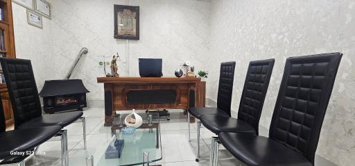 عکس مرکز مشاوره و وکالت دکتر دهقانی