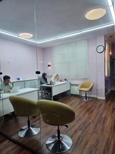 عکس سرزمین مهاجرت ایرانیان ایمی لند