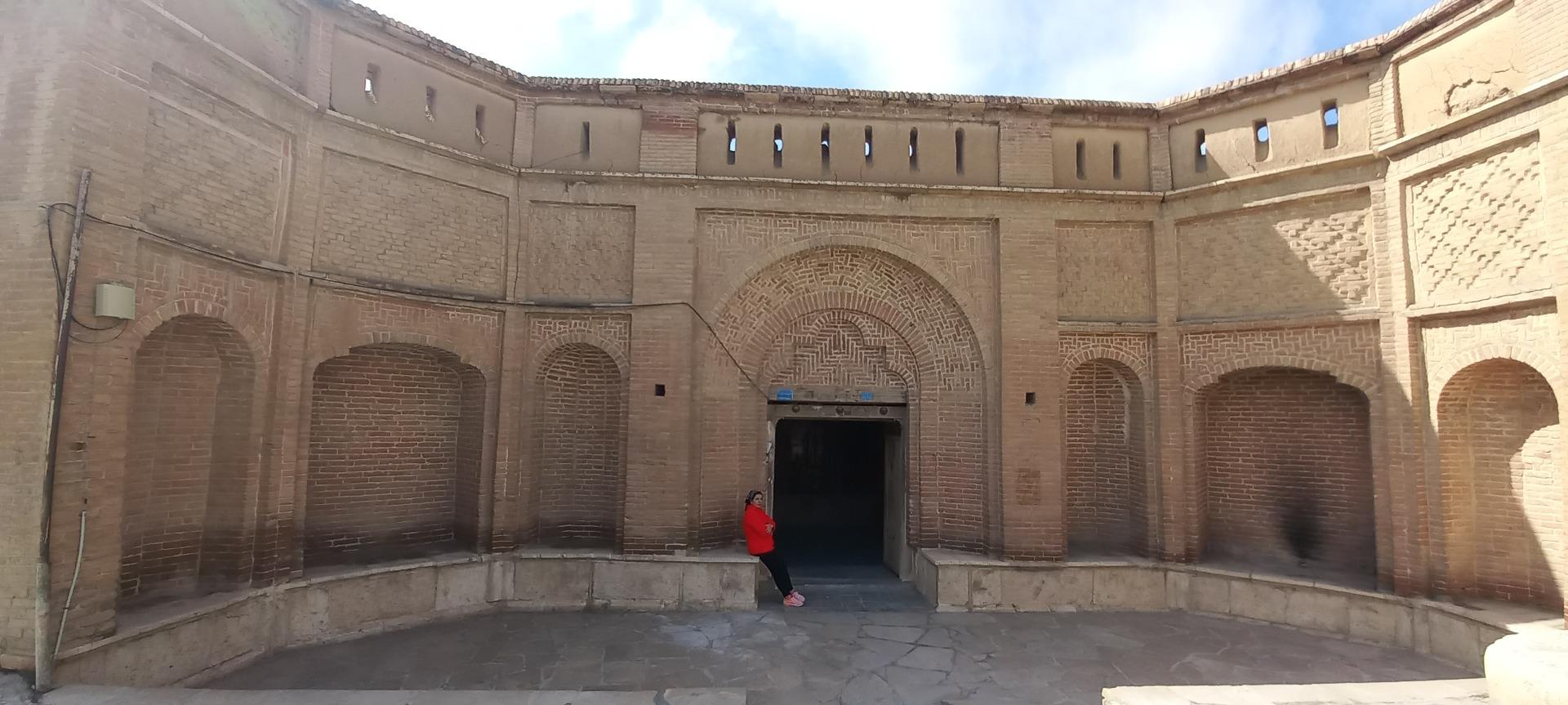 عکس عمارت مشیر دیوان