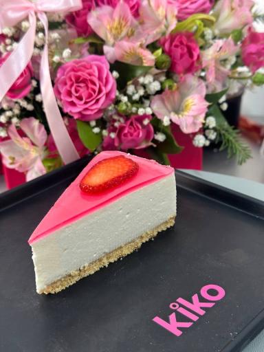 عکس کافه دسر کیکو