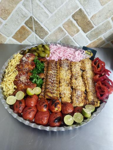 عکس کترینگ رستوران گیتی