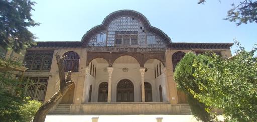 عمارت مشیر دیوان