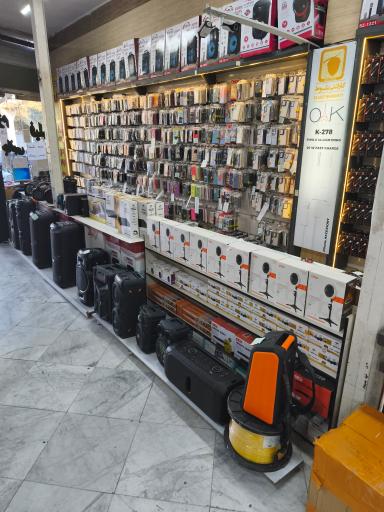 عکس فروشگاه پخش عمده لوازم جانبی قرن ۲۲