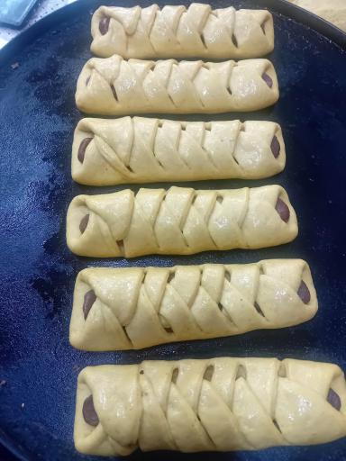 عکس کلوچه پزی سنتی فومن بردبار