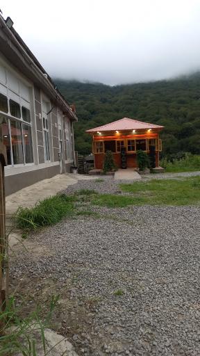 عکس رستوران آبشار