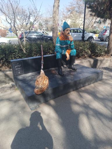 عکس درب تئاتر شهر بوستان ملت 