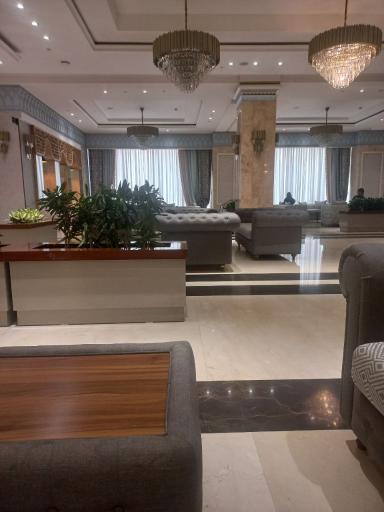 عکس هتل بین المللی ارغوان