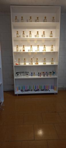 عکس فروشگاه کاریزما