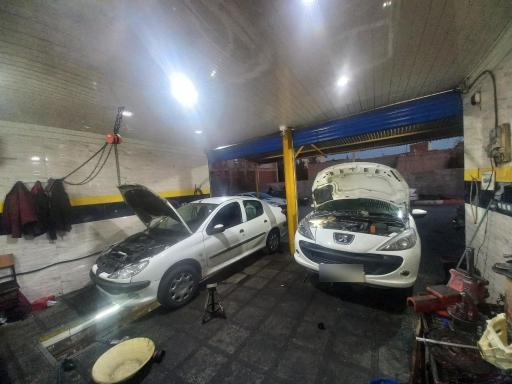 عکس تعمیرگاه سواری یگانه