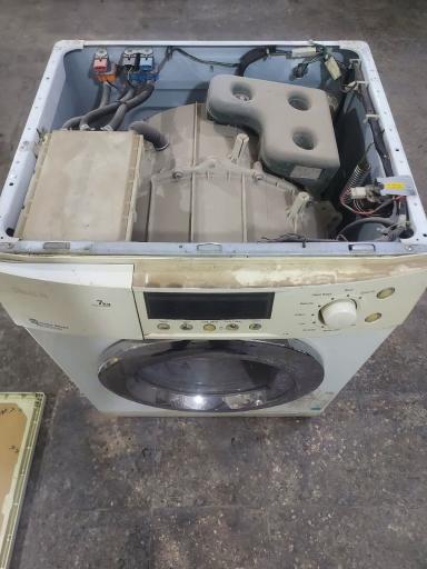 عکس تعمیرات لباسشویی یعقوبلو 