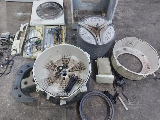 عکس تعمیرات لباسشویی یعقوبلو 