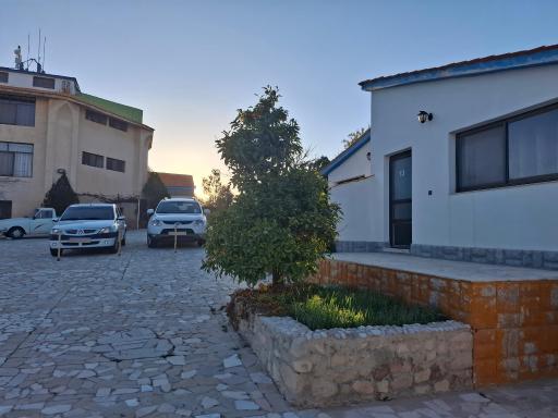 عکس هتل متل دنا