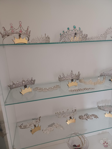 عکس سالن زیبایی آرامیس 