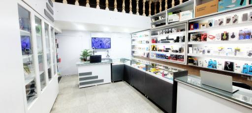 عکس فروشگاه لوازم جانبی و قطعات کامپیوتری عصر جدید