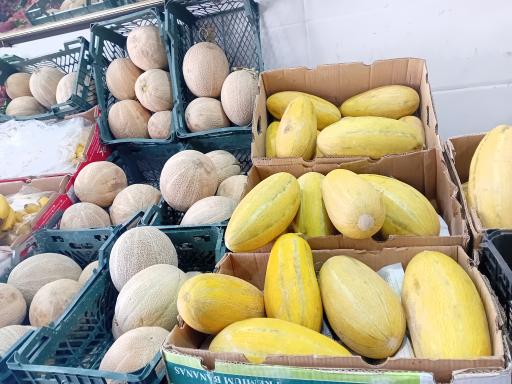 عکس میوه فروشی برادران مرادی