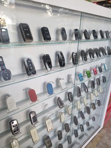 عکس کلیدسازی و قفل و دستگیره