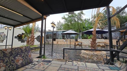 رستوران ساحلی سنتی