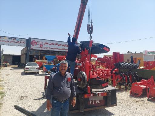 عکس نمایندگی تراکتورسازی رزن