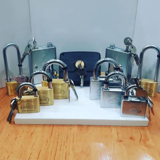 عکس کلیدسازی و قفل و دستگیره