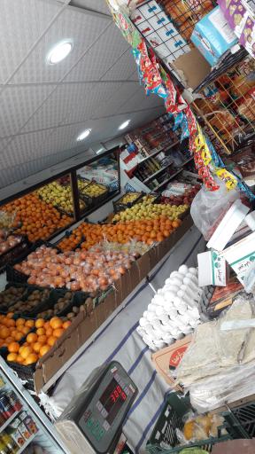 عکس میوه فروشی برادران مرادی