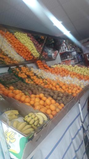 عکس میوه فروشی برادران مرادی