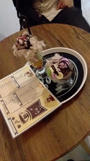 عکس کافه باریستا