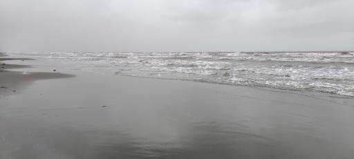 عکس مجتمع ورزشی آموزشی نفت محمودآباد