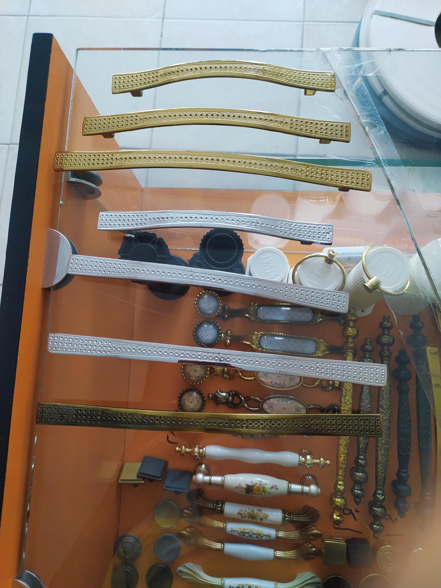 عکس شهر یراق و نوار سفید 