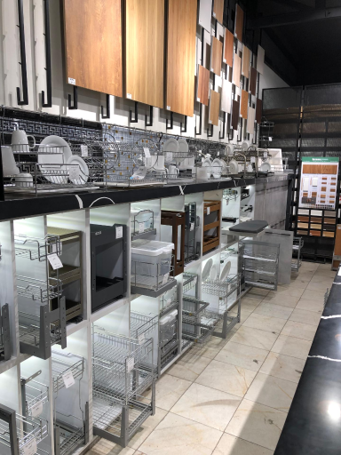 عکس فروشگاه لوازم کابینت 128