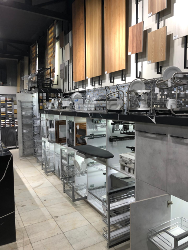 عکس فروشگاه لوازم کابینت 128