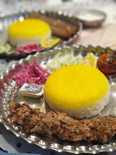 عکس رستوران محلی میرزا