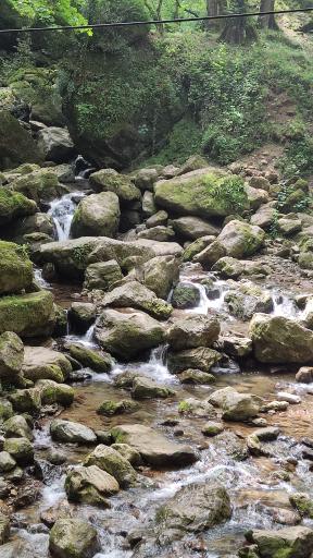 عکس آبشار روستای قلعه رودخان