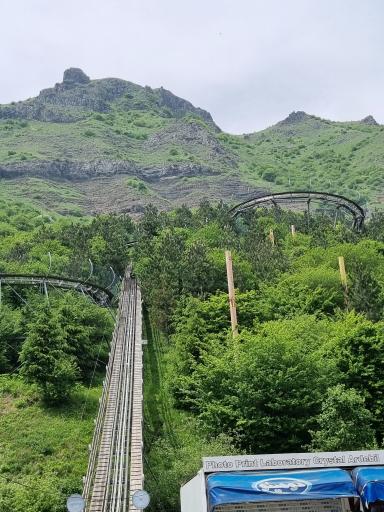 عکس سورتمه ریلی حیران