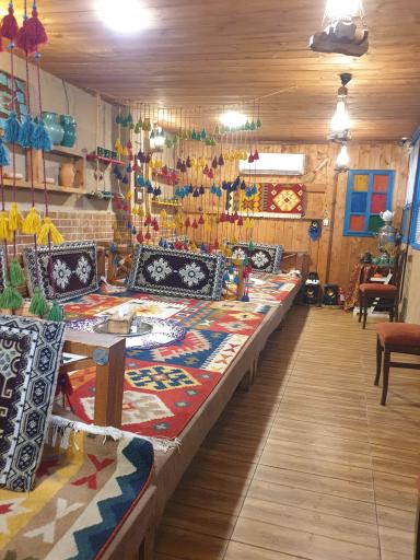 عکس رستوران محلی میرزا