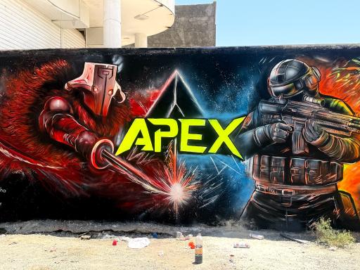 عکس گیم سنتر Apex