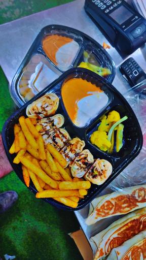 عکس مجموعه غذایی شاورما صدف