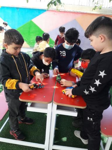 عکس پیش دبستانی و دبستان تمام هوشمند سلام نو 